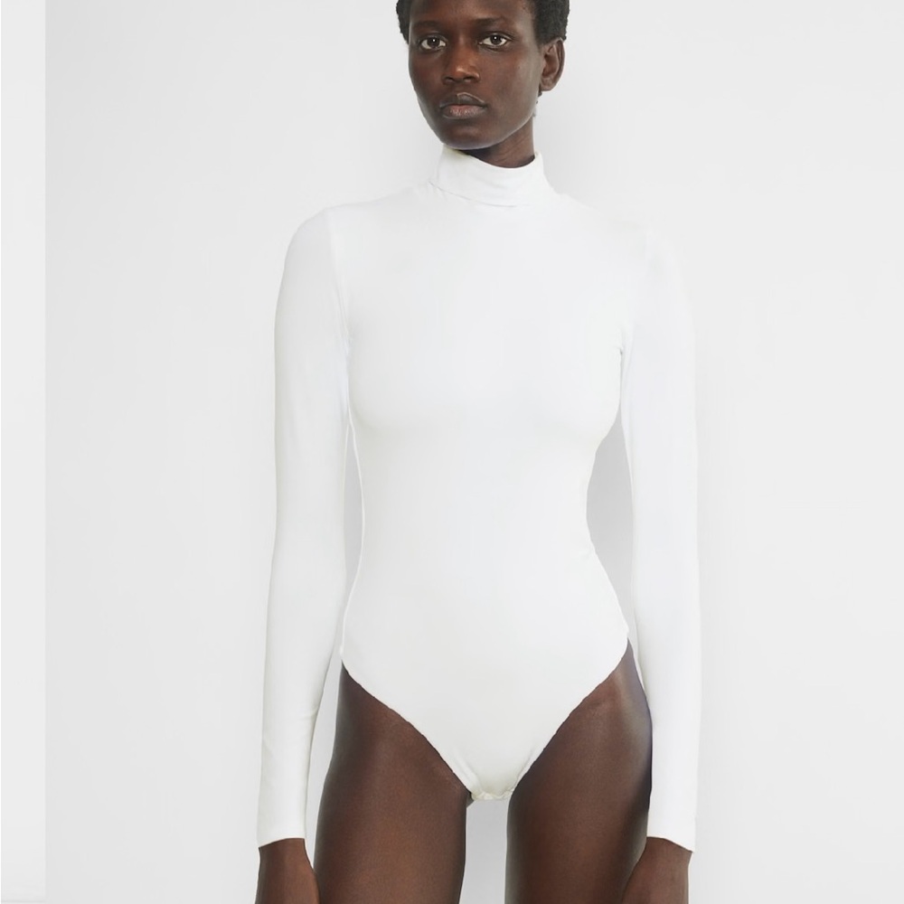 SOLD Aritzia Original Contour Turtleneck Bodysuit